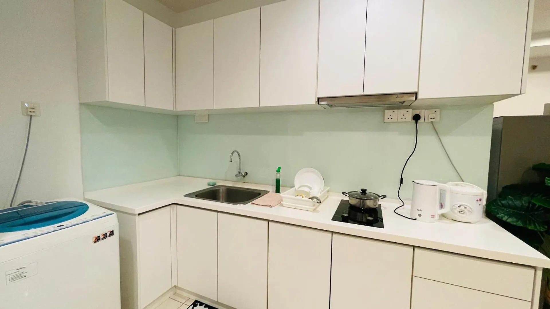 Hejmo Suites George Town